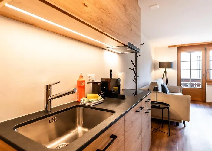 Nova, * 采尔马特